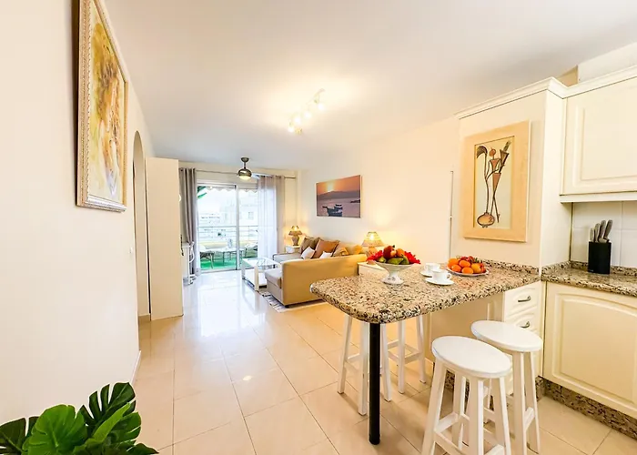 2 Bedroom With Garage In Playa Paraiso Адехе